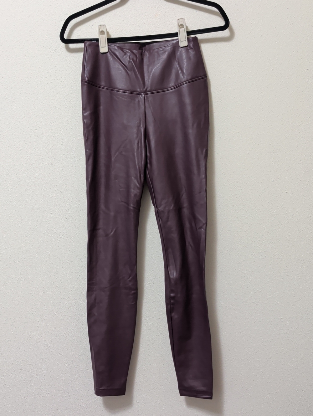 White House Black Market Faux Leather Leggings - Plum